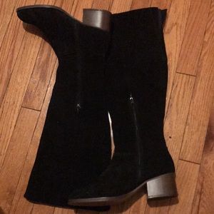 Black boots